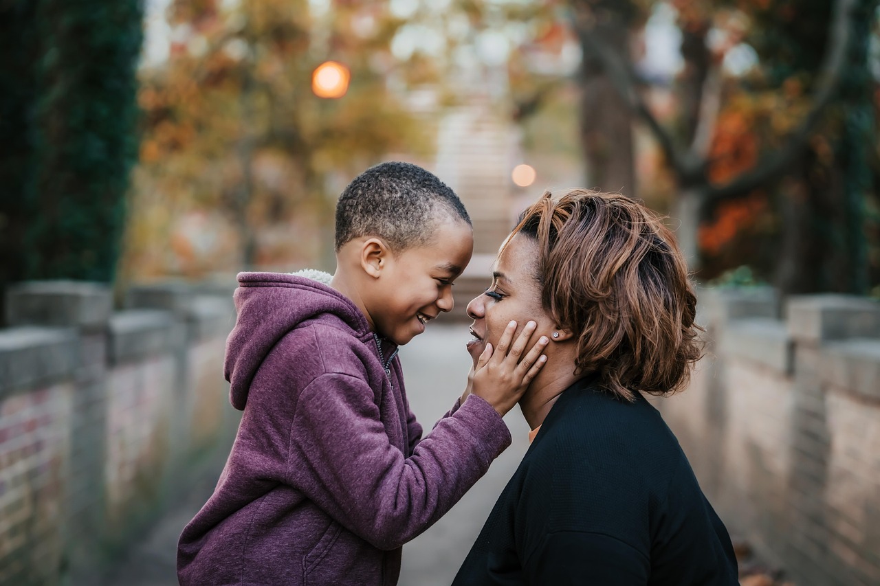 family-7584005_1280